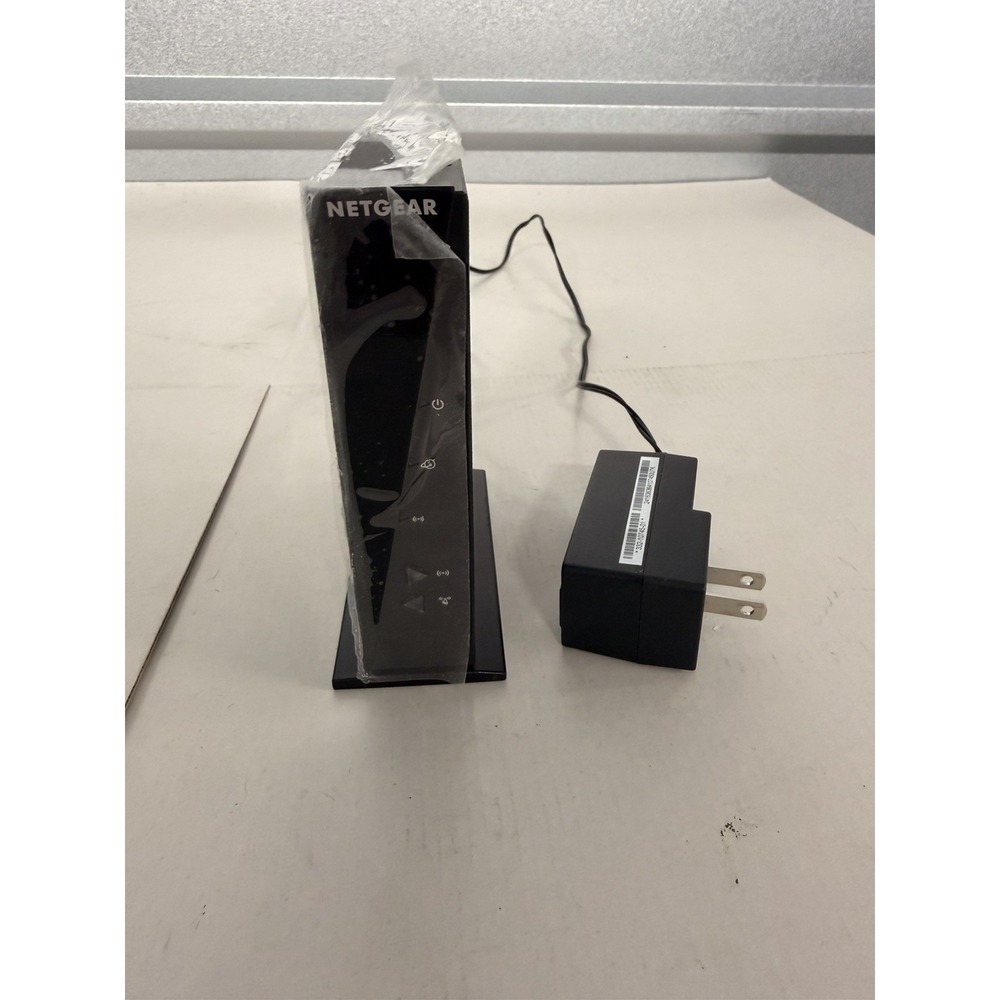 NETGEAR N300 Wi-Fi Router WNR2000v5 - Used - Picture 2 of 4